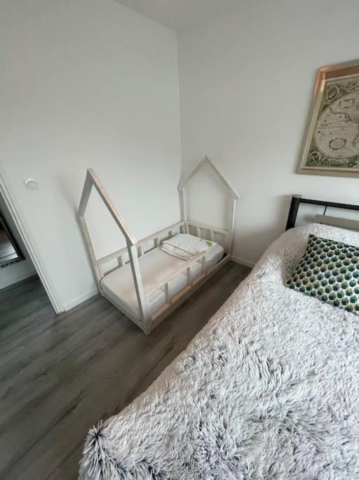Ferienwohnung Le Bel Vue Sens Exterior foto
